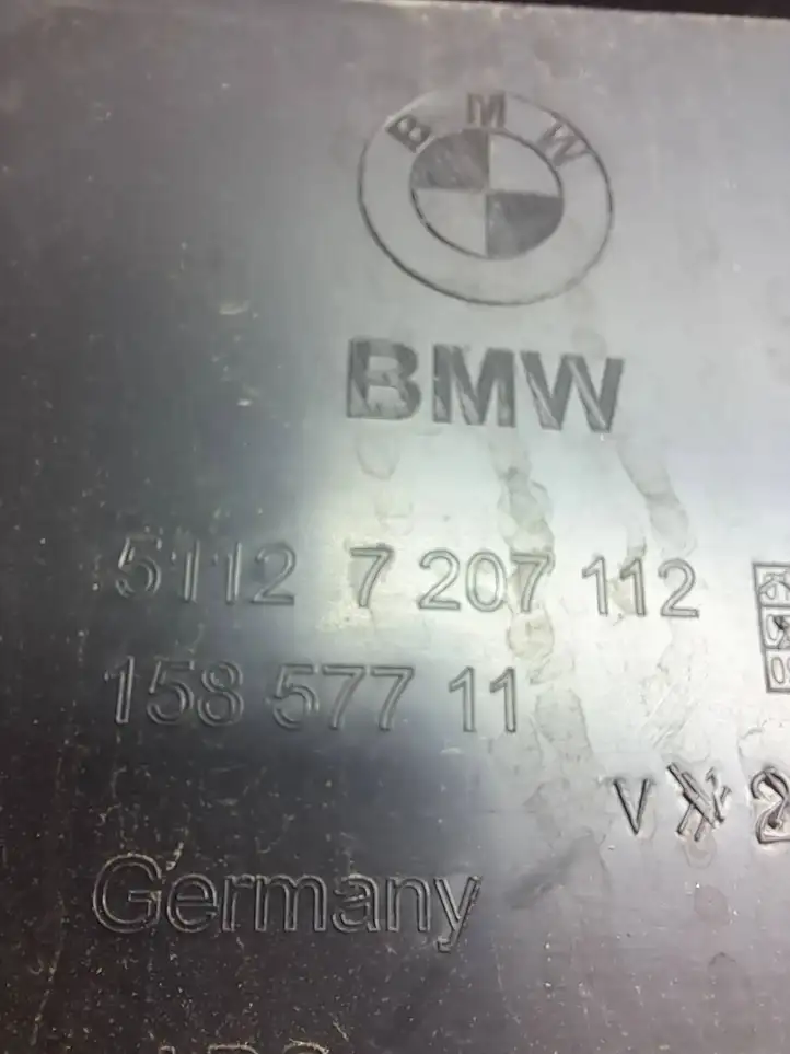 BMW 5 F10 F11 (2009 - 2016) 51127207112 Кронштейн угловой части бампера — фото 3