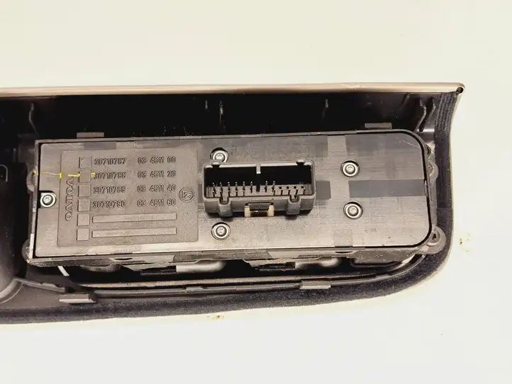 Volvo V50 (2004 - 2008) 30710788 Кнопка стеклоподъемников — фото 3