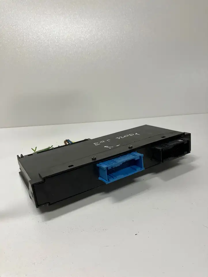 BMW 3 E90 E91 (2005 - 2012) 9134478 Модуль комфорта — фото 3