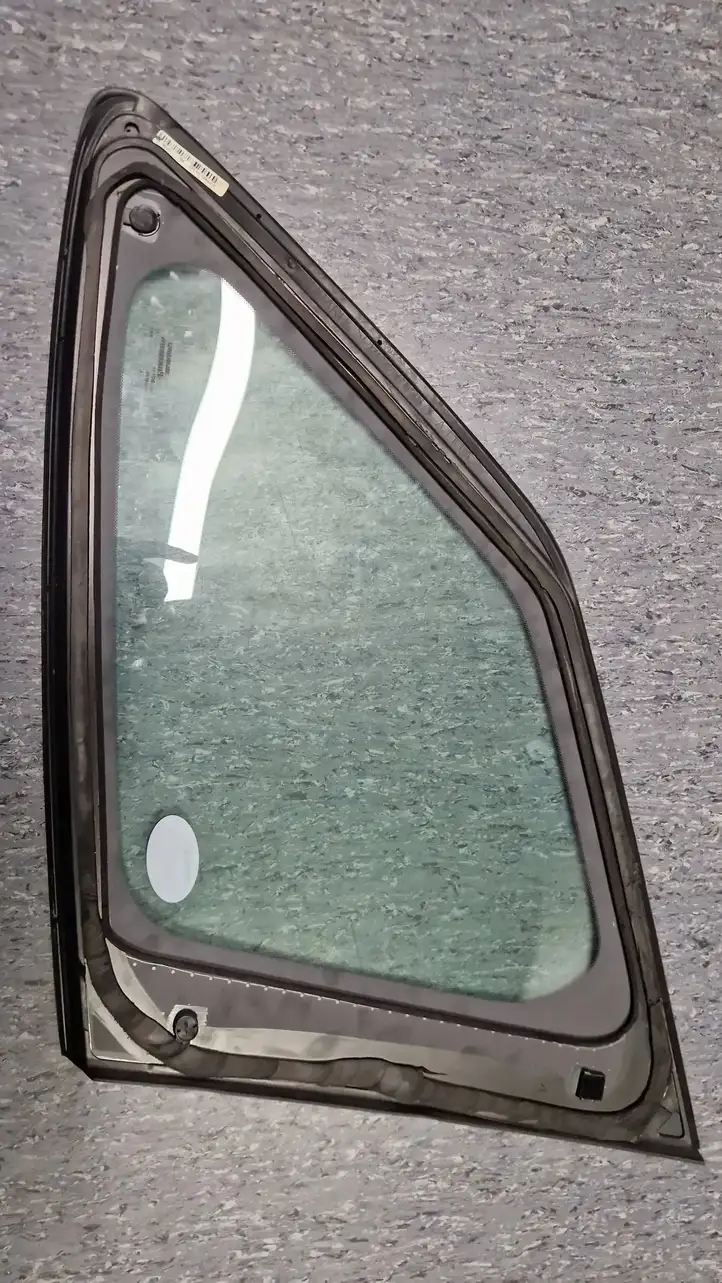 Subaru Outback (2009 - 2014) E75LHEZK00LP Заднее боковое стекло — фото 2