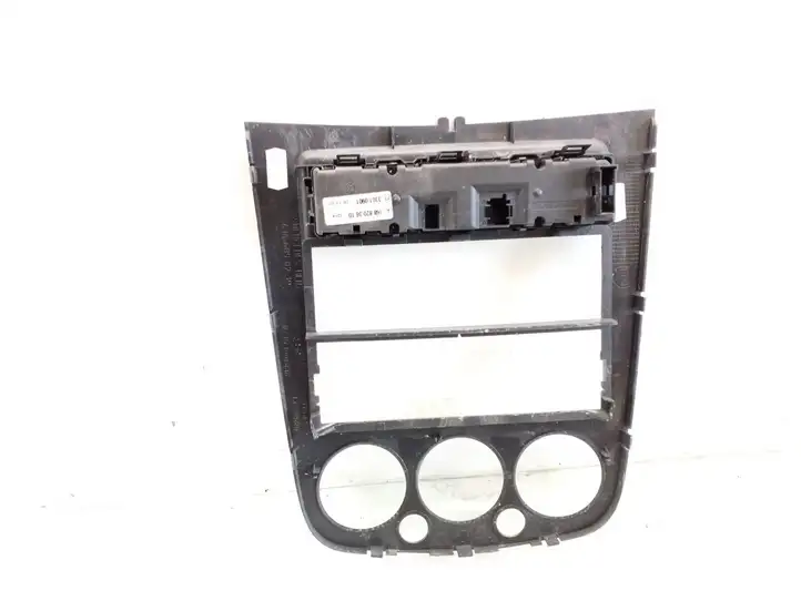 Mercedes-Benz A W168 (1997 - 2004) 1688203610 Другие включатели / ручки/ переключатели — фото 2