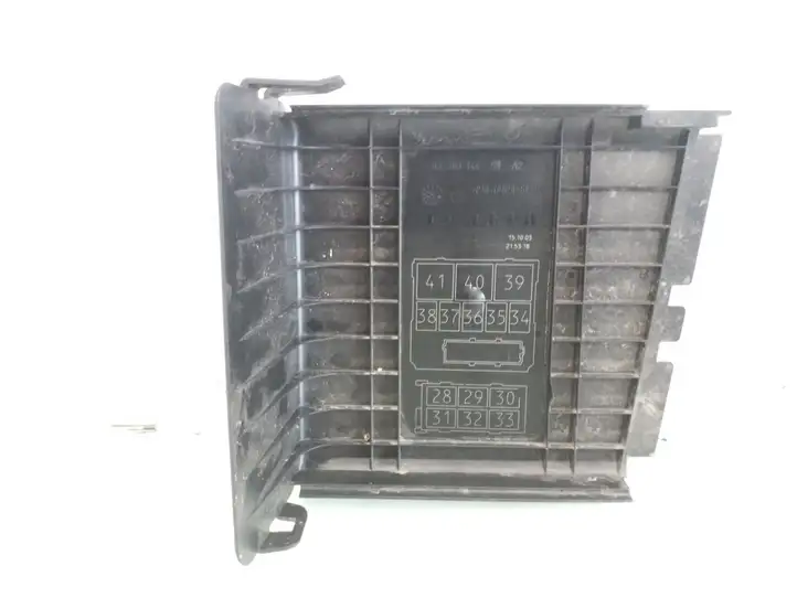 Opel Meriva A (2002 - 2006) GM93363144 Крышка ящика предохранителей — фото 2