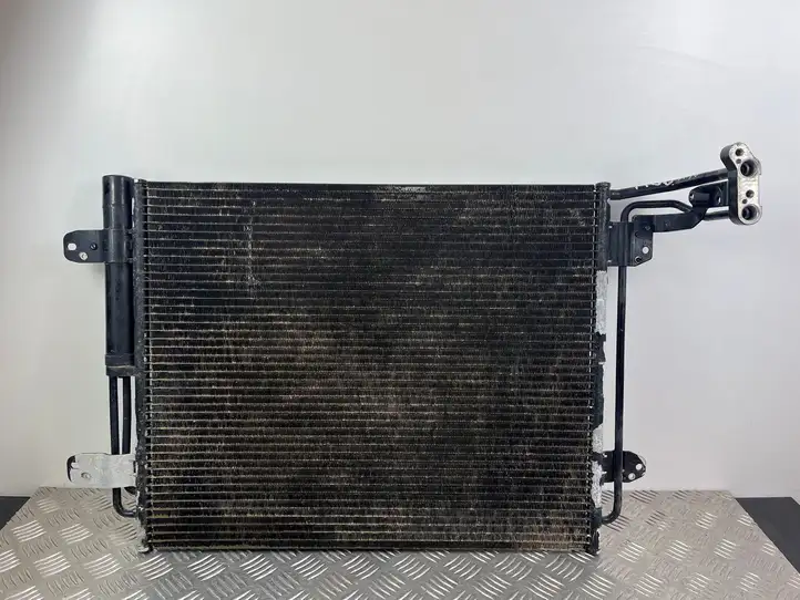 Volkswagen Tiguan (2011 - 2016) 5N0820411F Радиатор кондиционера — фото 4