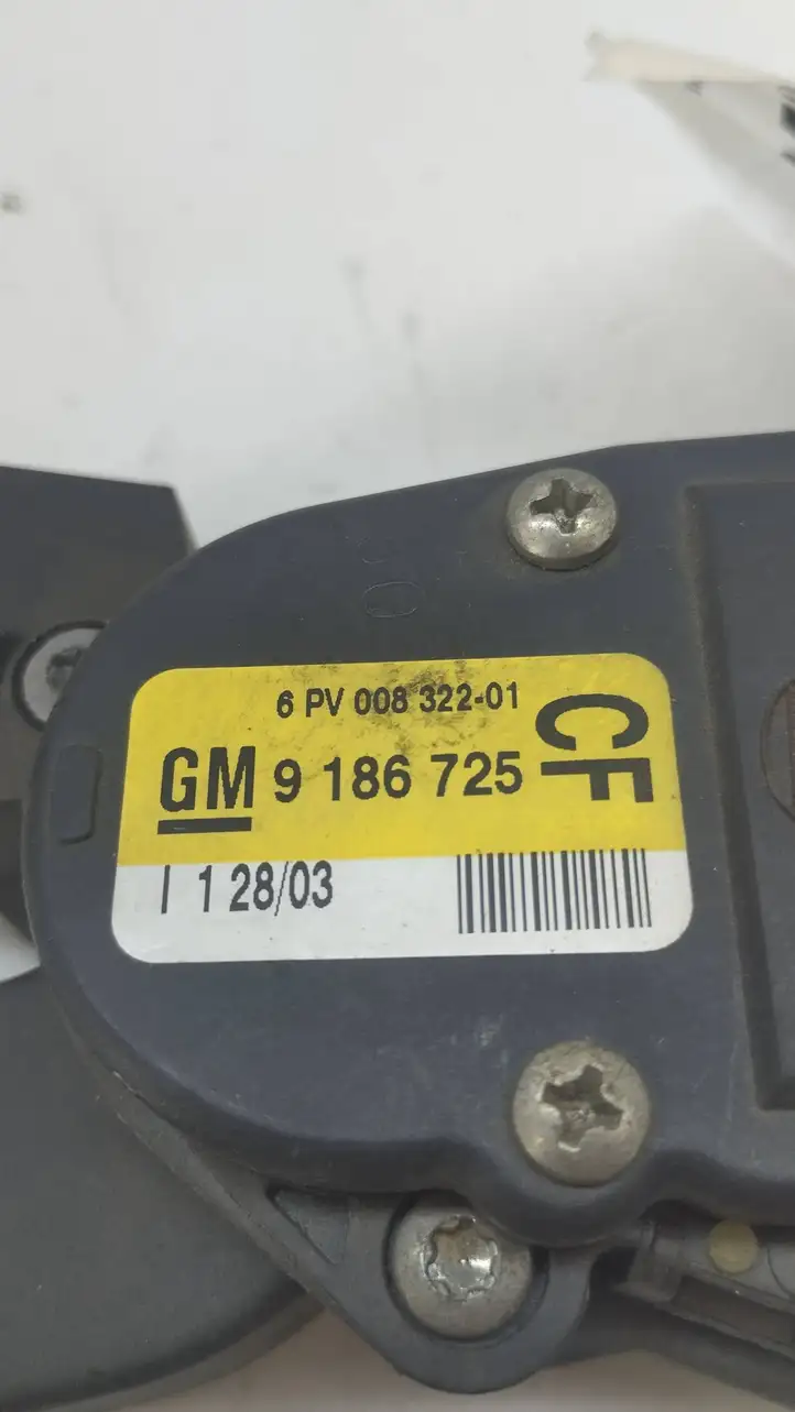 Opel Signum (2002 - 2008) 9186725 Педаль акселератора — фото 3