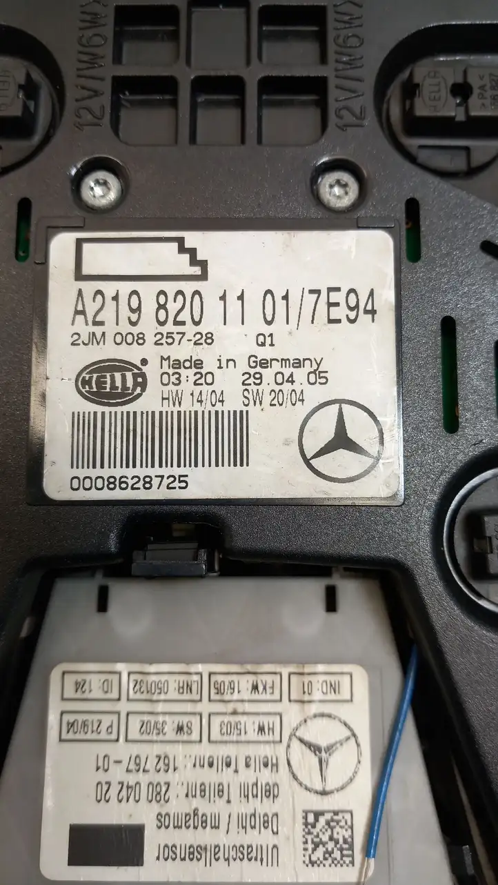 Mercedes-Benz CLS C219 (2003 - 2011) A2198201101 Задняя подсветка — фото 3