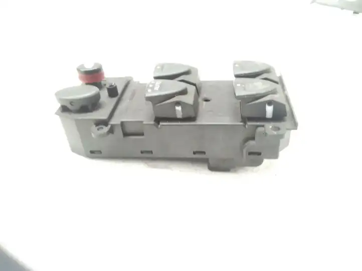 Honda Civic (2006 - 2011) M34938 Кнопка стеклоподъемников — фото 3