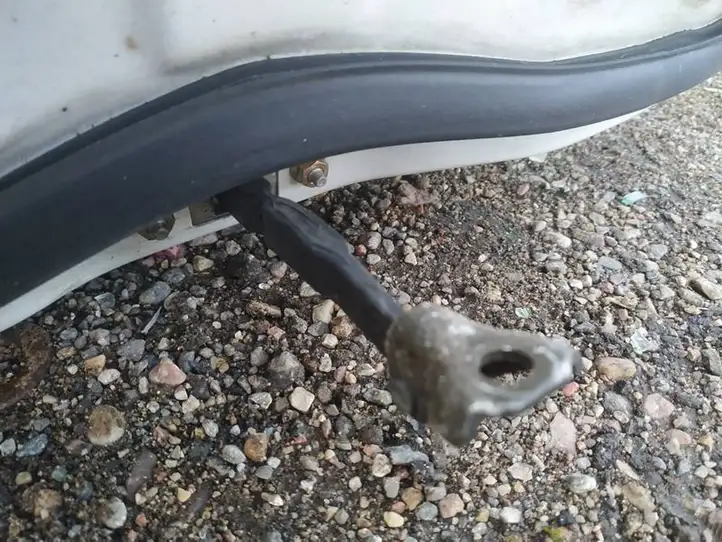 Toyota Corolla Verso AR10 (2004 - 2009) Ограничитель двери — фото 1