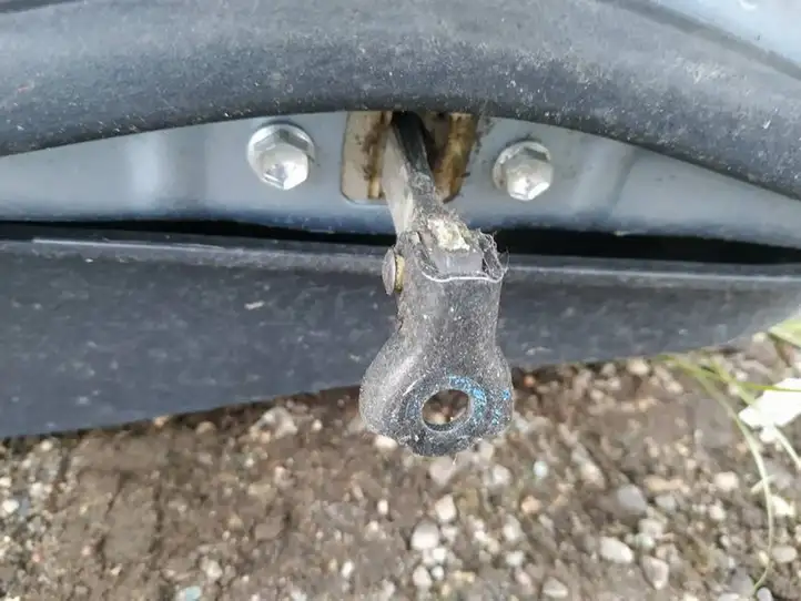 Toyota Auris E180 (2012 - 2018) Ограничитель задней двери — фото 2