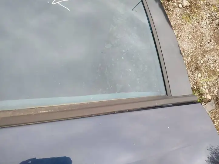 Lancia Phedra (2002 - 2010) Накладка стекла задней двери — фото 3