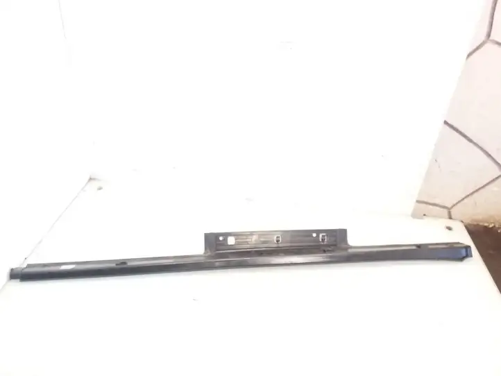Mercedes-Benz R W251 (2005 - 2013) A2516800135 Внутренняя отделка переднего порога — фото 2