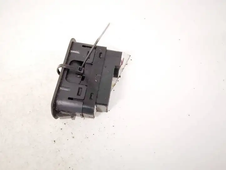 Mazda 5 (2005 - 2010) cc3366380a Кнопка стеклоподъемников — фото 3