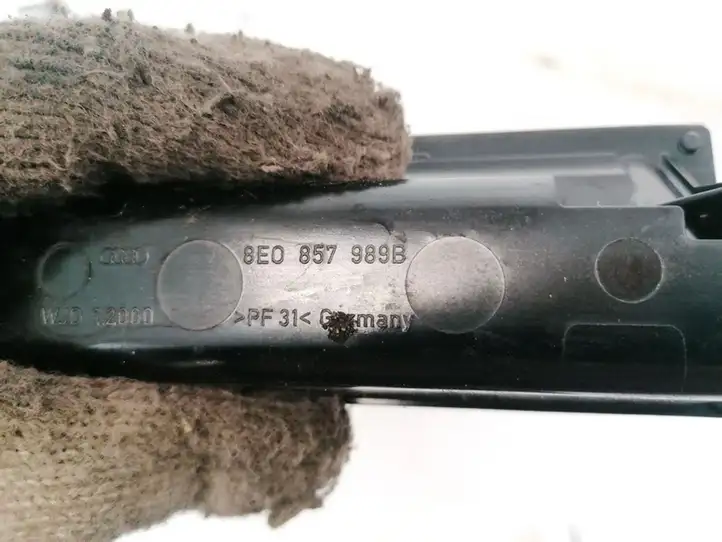 Audi A4 S4 B6 8E 8H (2000 - 2006) 8E0857989B Передняя пепельница — фото 3