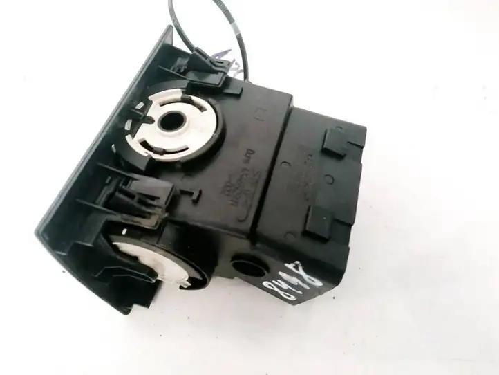 Opel Meriva A (2002 - 2006) 464652911 Центральный воздушный дефлектор — фото 3