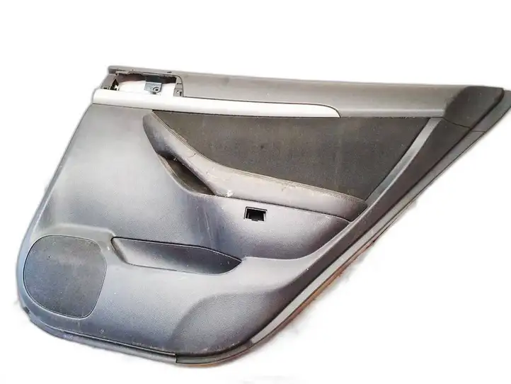 Toyota Avensis T250 (2006 - 2009) 67630058a30b0 Обшивка задней двери — фото 1