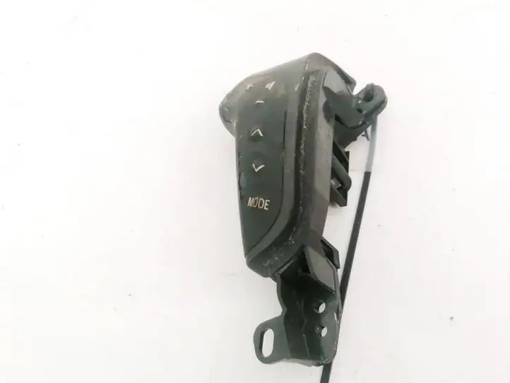 Toyota Avensis T250 (2003 - 2006) 75B070 Кнопки на рулевом колесе — фото 1