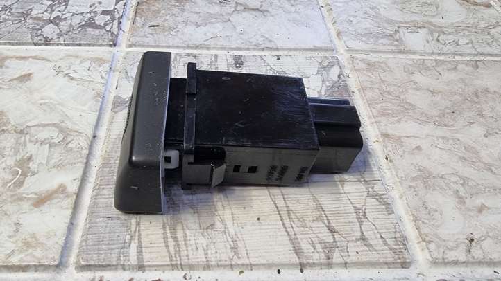 Hyundai Trajet (2000 - 2004)  937303A000 Включатель противотуманных фар
