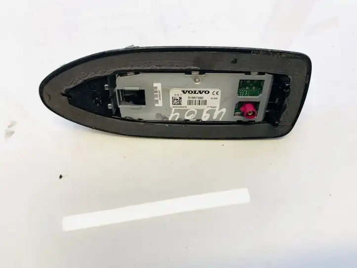 Volvo V40 Cross country (2016 - 2019) 31667592 GPS антенна — фото 3