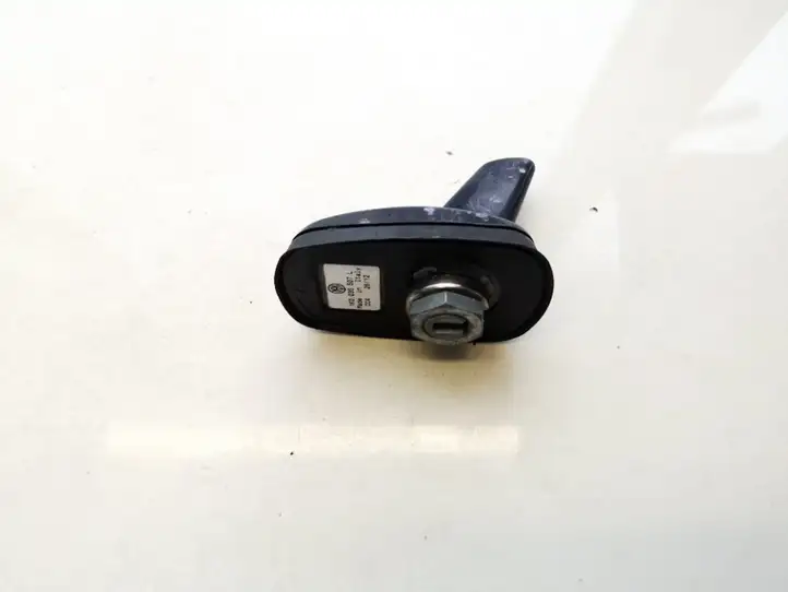 Volkswagen Jetta VI (2011 - 2018) 1k0035507l GPS антенна — фото 2