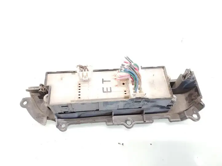 Nissan X-Trail T30 (2001 - 2007) 809614 Блок кнопок стеклоподъемников — фото 2