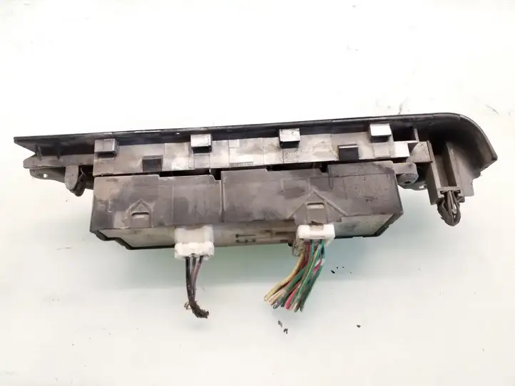 Nissan X-Trail T30 (2001 - 2007) 809614 Блок кнопок стеклоподъемников — фото 3