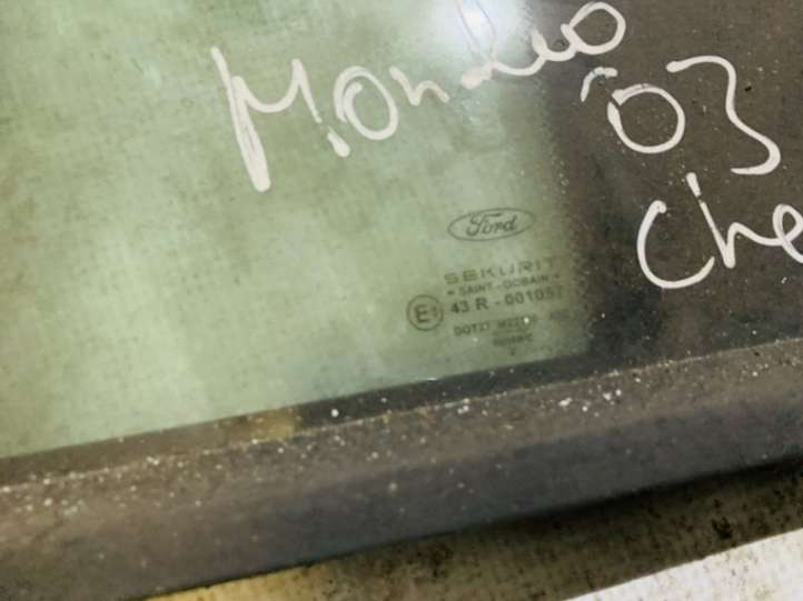 Ford Mondeo Mk III (2000 - 2007)   Маленькое стекло 
