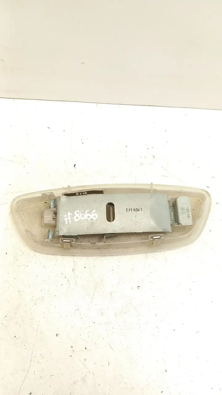 Mercedes-Benz C W203 (2000 - 2007) A2108203401 Задняя подсветка — фото 4