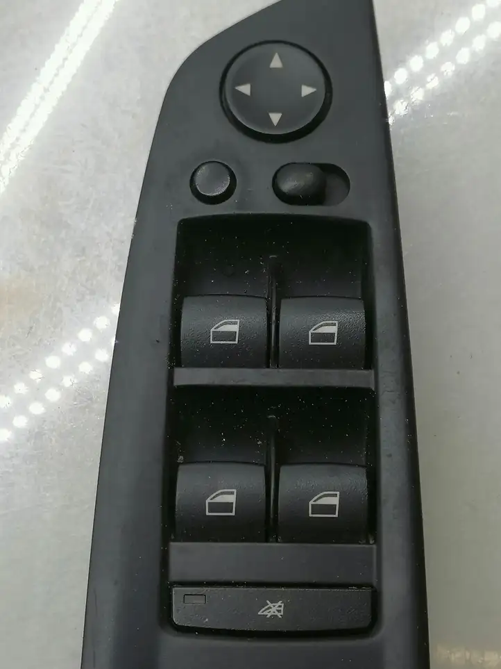 BMW X5 E70 (2006 - 2013) 9218044 Блок кнопок стеклоподъемников — фото 9