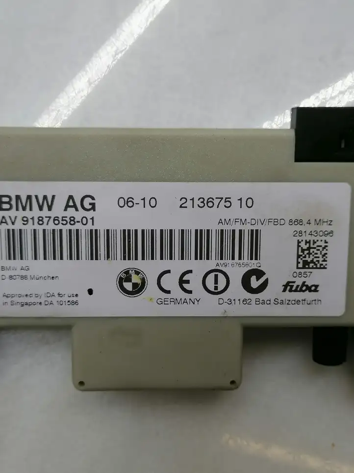 BMW 3 E90 E91 (2005 - 2012) 9187658 Усилитель антенны — фото 4