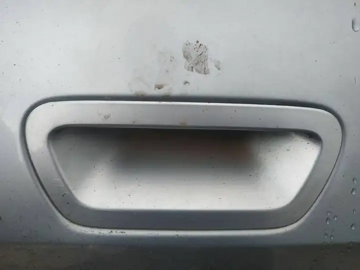 Chrysler Pacifica (2003 - 2008) Ручка крышки багажника — фото 1