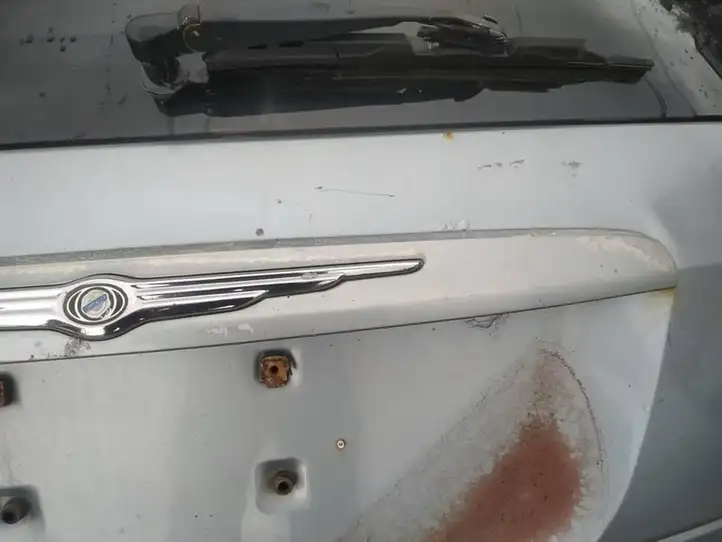 Chrysler Pacifica (2003 - 2008) Подсветка номера — фото 3