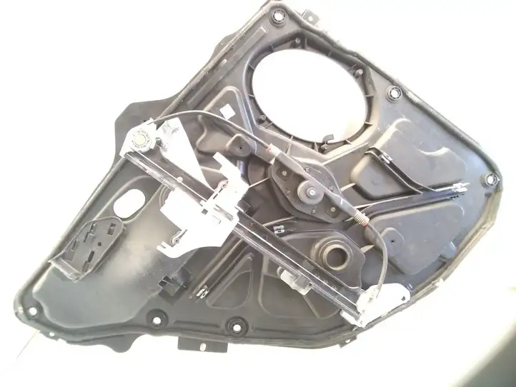 Ford Fiesta (2000 - 2005) 2S61A24994 Механический стеклоподъемник задней двери — фото 2