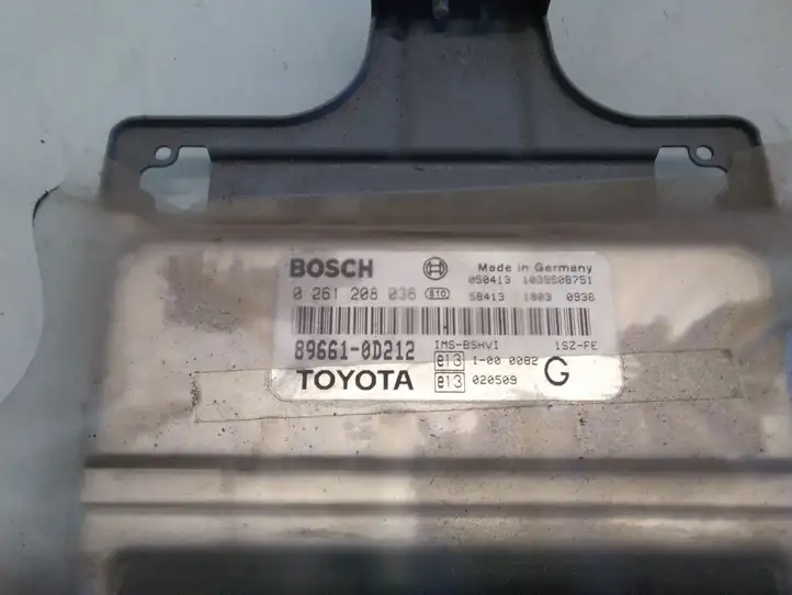 Toyota Yaris (2003 - 2005) 896610D212 Блок управления двигателем (ЭБУ) — фото 3