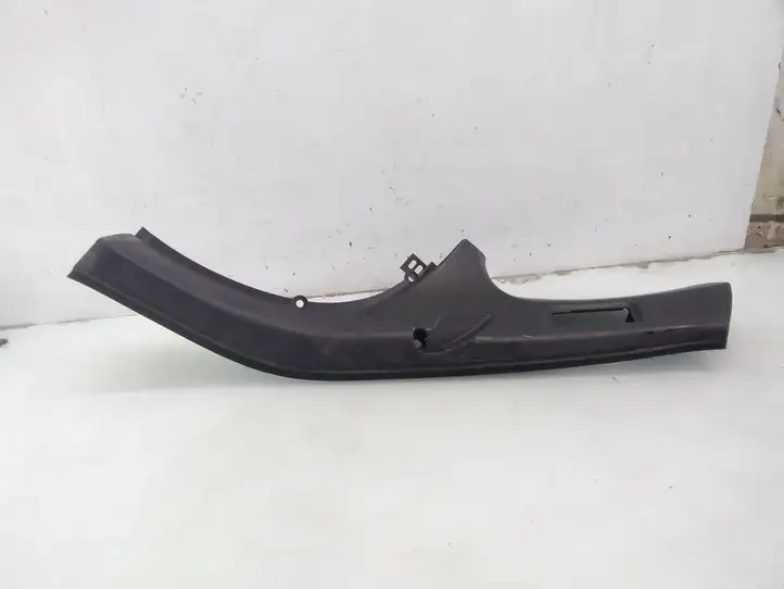 BMW 3 E46 (1998 - 2005) 8209014A Верхняя обшивка стойки D — фото 2