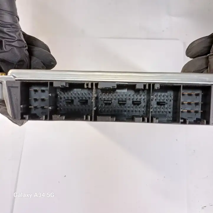 Mercedes-Benz Sprinter W901 W902 W903 W904 (1995 - 2007) A0001537379 Блок управления двигателем (ЭБУ) — фото 3