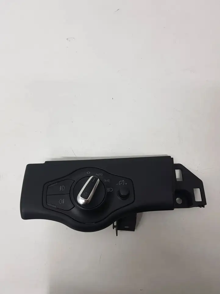 Audi A5 8T 8F (2007 - 2011) 8K0941531G Включатель фонарей — фото 1