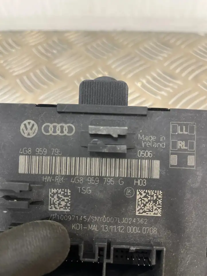 Audi A6 C7 (2011 - 2014) 4G8959795G Блок управления дверью — фото 3