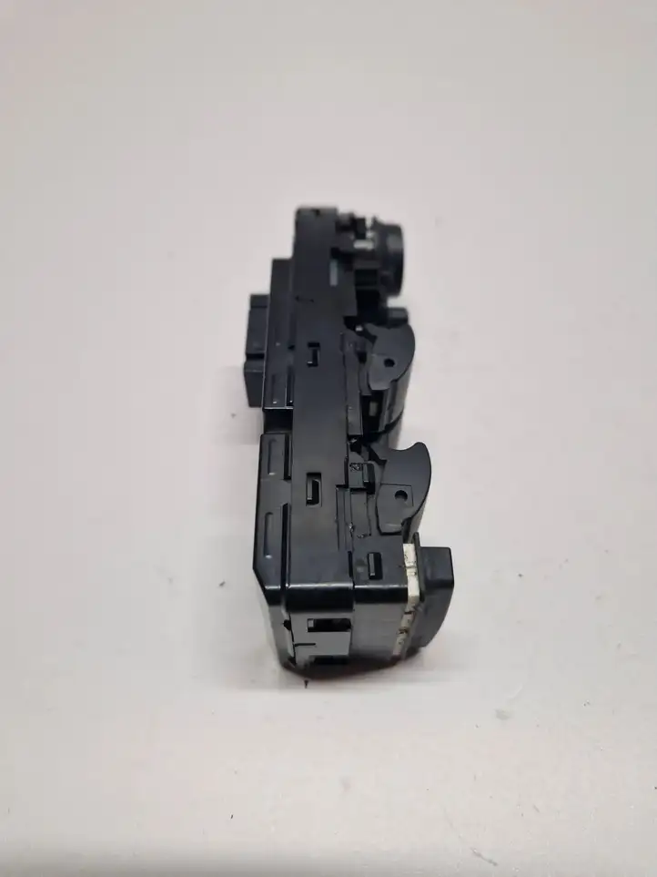 BMW 3 E90 E91 (2005 - 2012) 9155504 Блок кнопок стеклоподъемников — фото 3