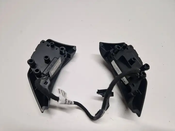 BMW 3 E90 E91 (2005 - 2012) 6764547 Кнопки на рулевом колесе — фото 4