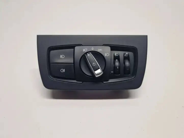 BMW 3 F30 F35 F31 (2012 - 2018) 9265305 Включатель фонарей — фото 1