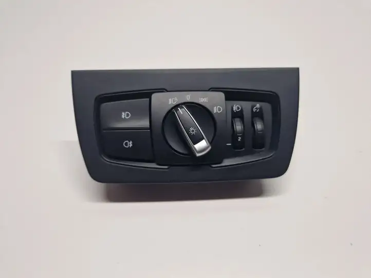 BMW 3 F30 F35 F31 (2012 - 2018) 9265305 Включатель фонарей — фото 1