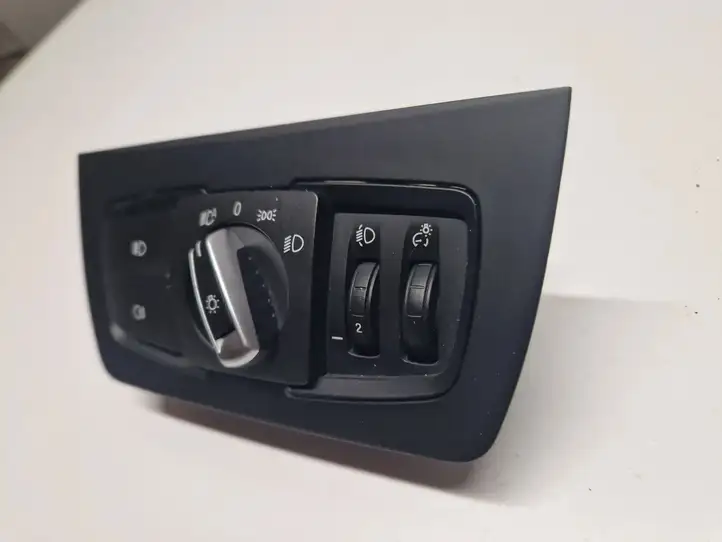 BMW 3 F30 F35 F31 (2012 - 2018) 9265305 Включатель фонарей — фото 3