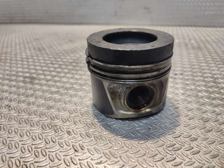 Volkswagen Crafter (2006 - 2016)  03L107065AG Поршень (поршни)
