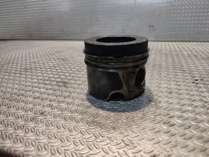 Volkswagen Crafter (2006 - 2016)  03L107065AG Поршень (поршни)
