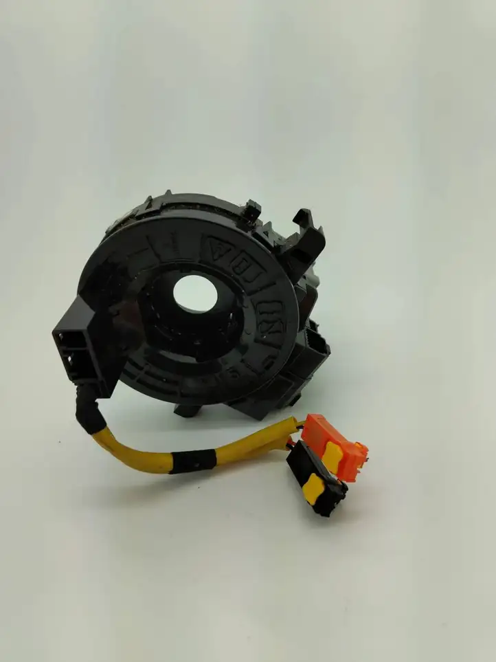 Toyota Prius (XW30) (2009 - 2015) Контактное кольцо SRS — фото 1