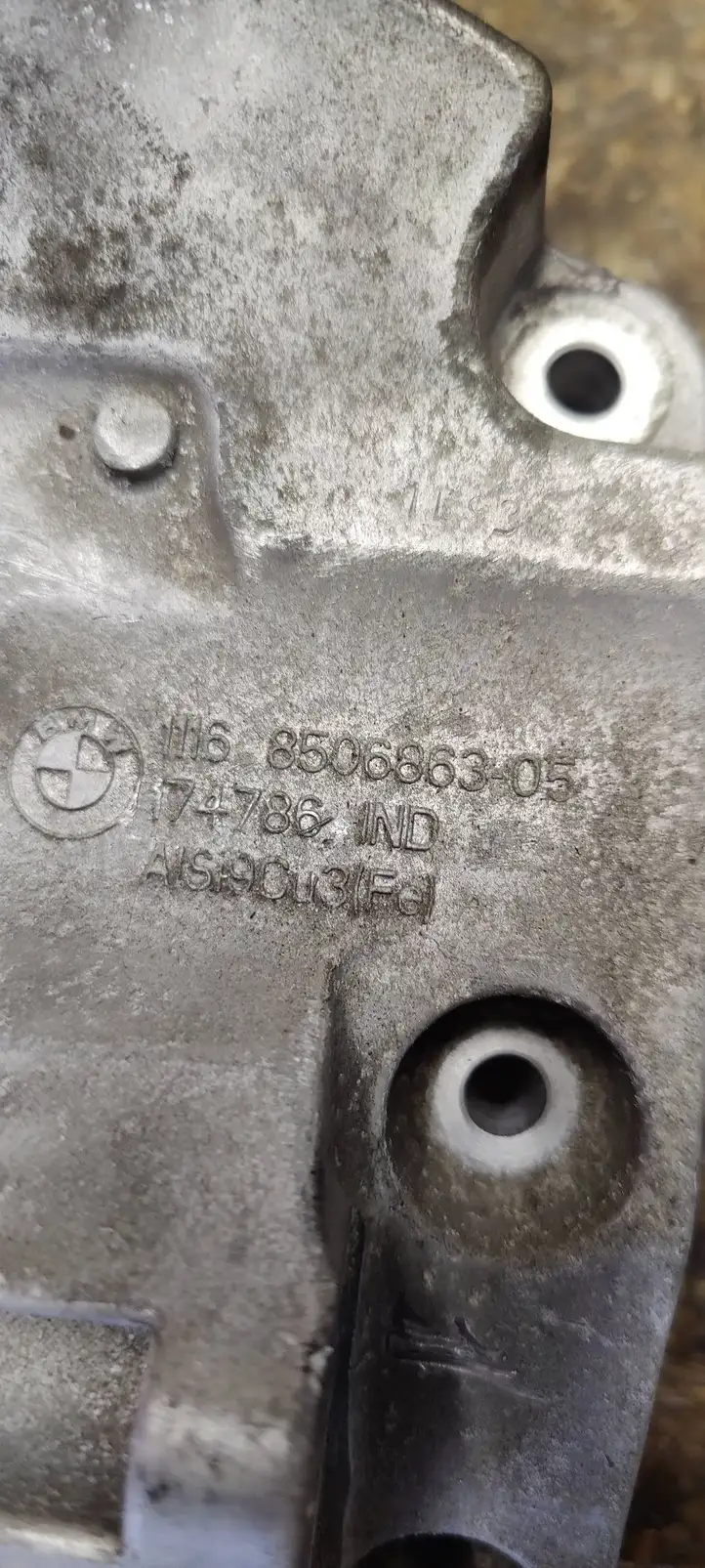 BMW 3 F30 F35 F31 (2012 - 2018) 8506863 Кронштейн двигателя — фото 4