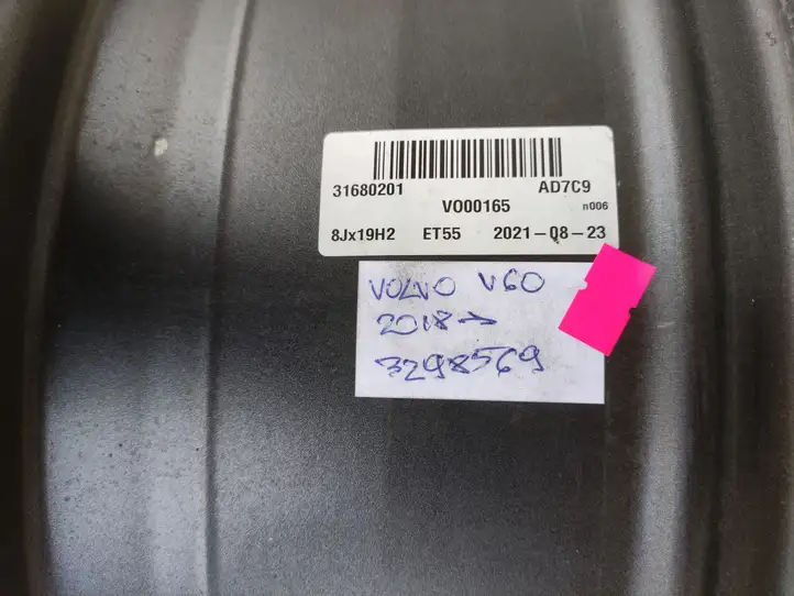 Volvo V60 (2018 - ) 31680201 Легкосплавный колесный диск R19 — фото 5