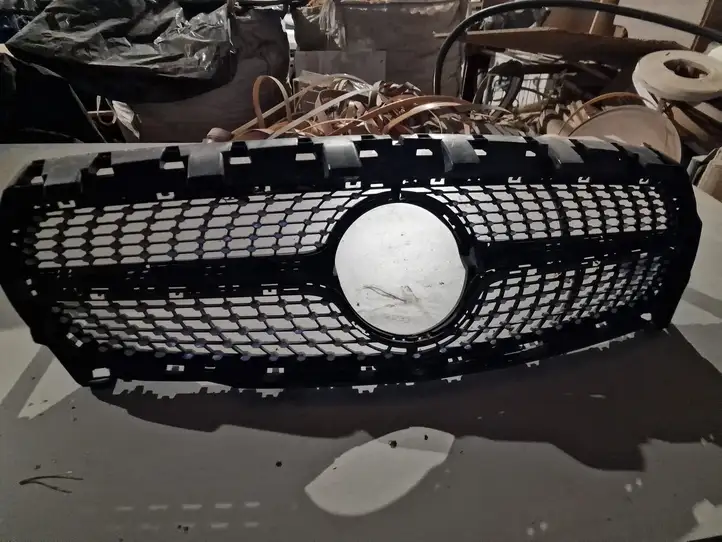 Mercedes-Benz CLA C117,X117,W117 (2013 - 2019) A1178881160 Верхняя решетка радиатора — фото 1