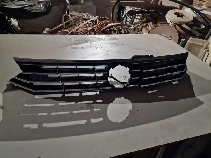 Volkswagen PASSAT B8 (2015 - ) 3G0853653B Верхняя решетка радиатора — фото 1