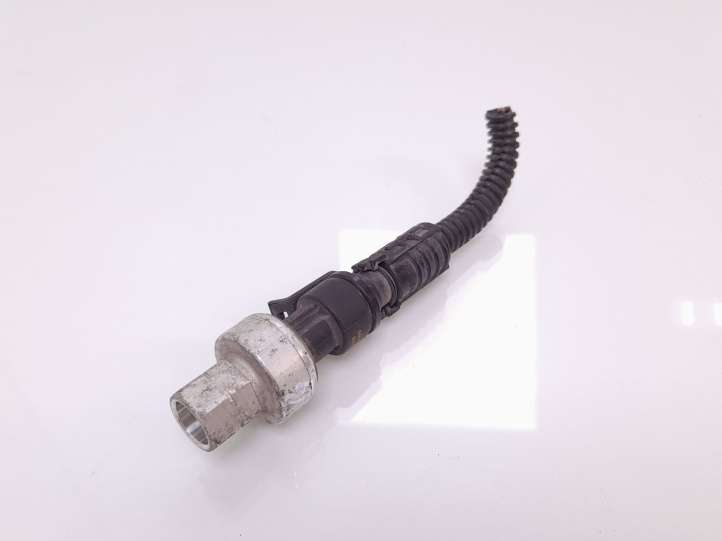 Opel Vectra (2002 - 2005)  9131721 Датчик давления кондиционера воздуха