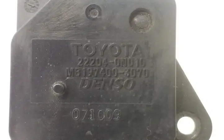 Toyota Avensis T250 (2006 - 2009) 222040N010 Датчик массового расхода воздуха — фото 3